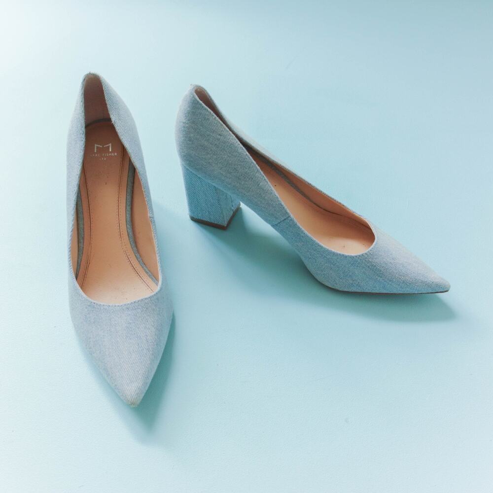 Marc Fisher LTD Light Blue Denim Block Heel Pumps Size 9 Pointed Toe